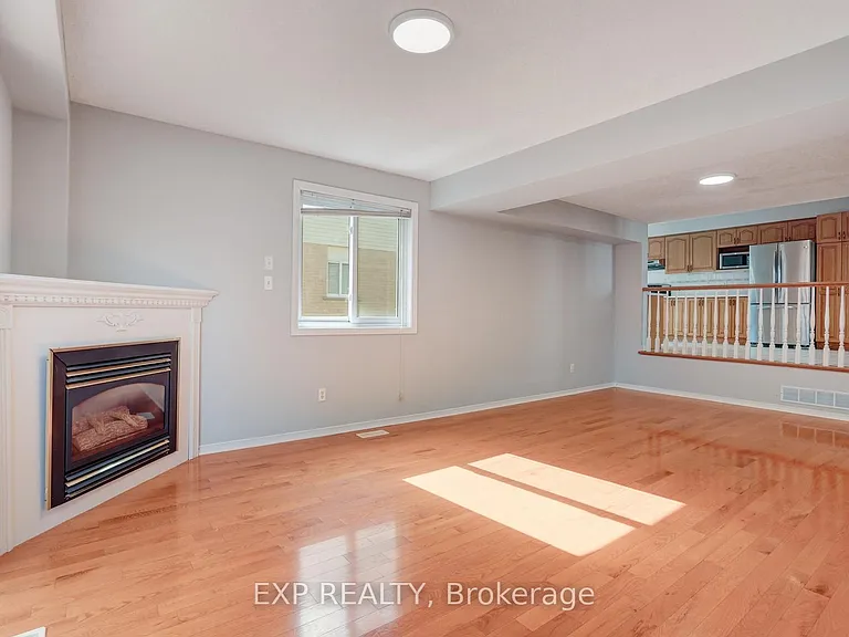163 Daimler Dr — Photo 21