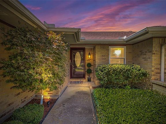 3rd image of 4809 Alicia Dr