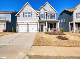 211 Raleighwood Ln, Simpsonville, SC 29681
