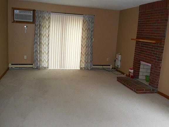 3rd image of 163 Highwood Dr #163