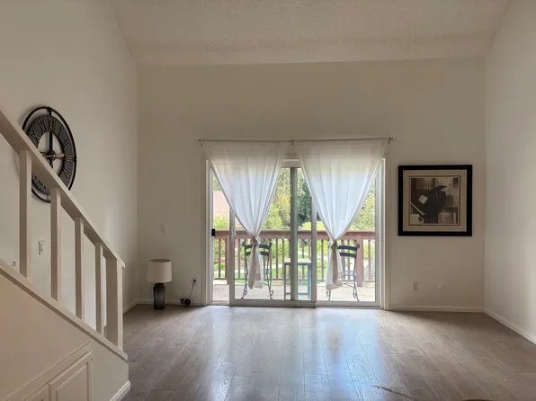 7120 Carlson Cir Unit 290, Canoga Park, CA 91303