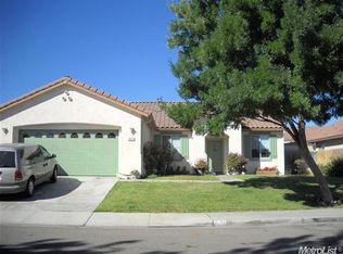 531 Red Robin Dr, Patterson, CA