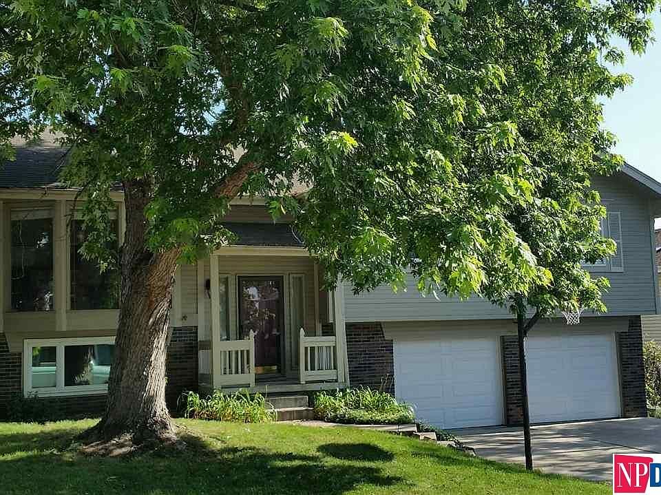 1st image of 3426 Scott Dr