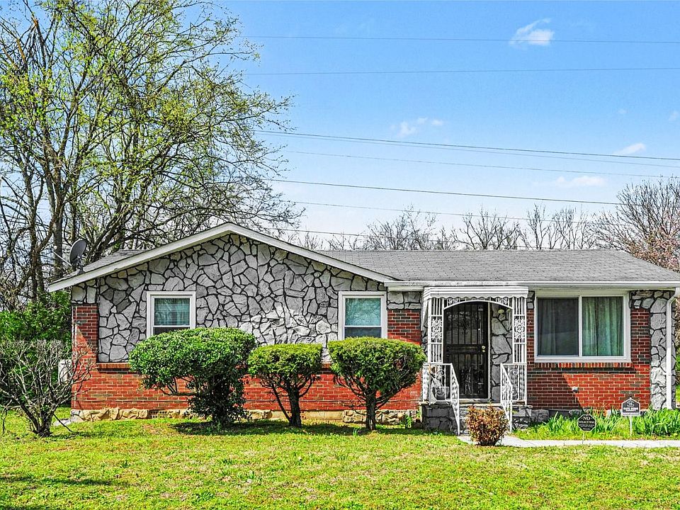 1st image of 776 Rowan Dr