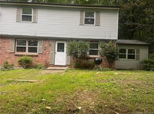 52 White Deer Rocks Rd, Woodbury, CT 06798