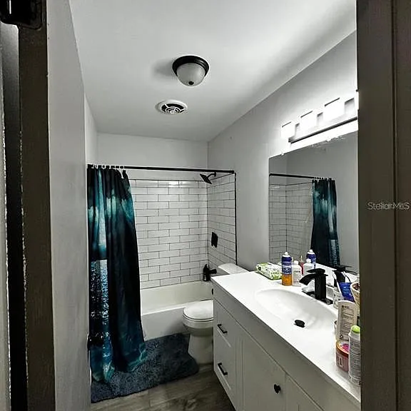 1048 Wakefield Cir — Photo 16