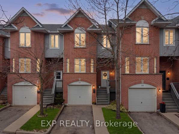 245 Bishop St S #31, Cambridge, ON N3H 5N2
