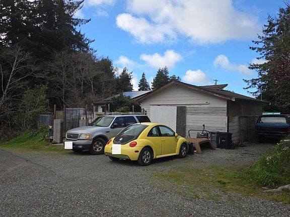 2nd image of 4092 Excelsior Rd