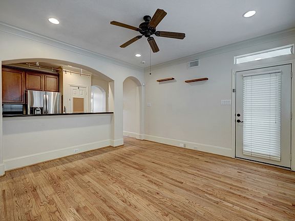 5th image of 1749 Aden Dr