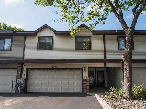 8509 Maplebrook Pkwy N, Brooklyn Park, MN 55445