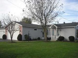 6960 Goodrich Rd, Clarence Center, NY 14032