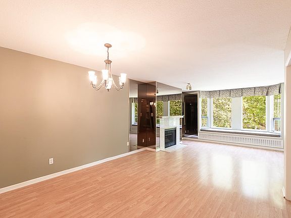 2nd image of 1695 Augusta Ave #208