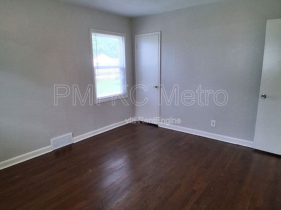 2nd image of 9548 Charlotte St