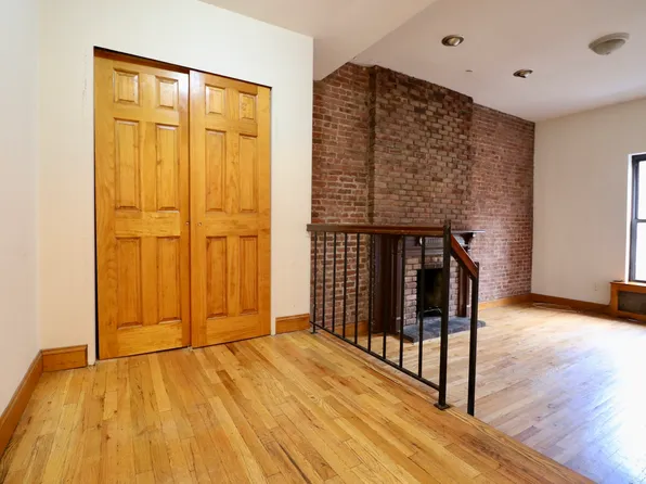 110 W 74th St, New York, NY