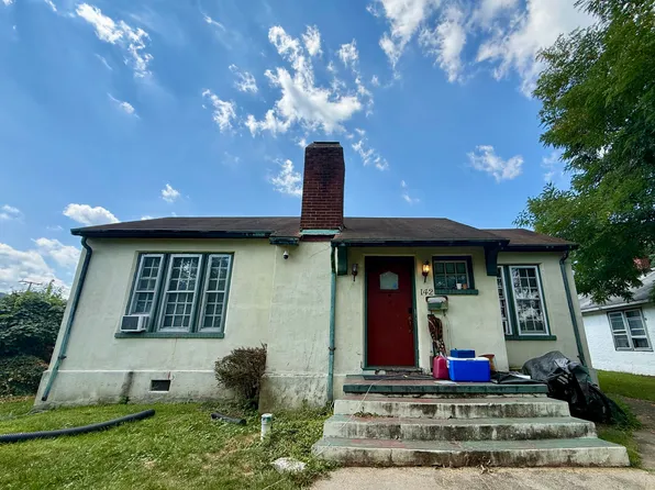 142 N Monroe Ave, Covington, VA 24426