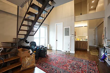 Rented by Rennit Inc.