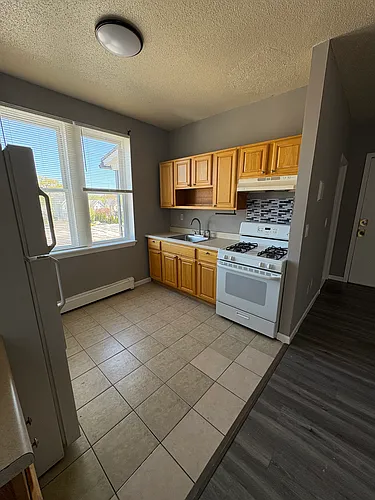 798 Howard Ave #11 Photo 1