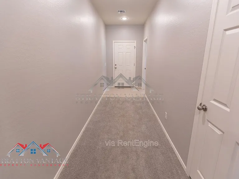 495 E Rio Pl — Photo 7