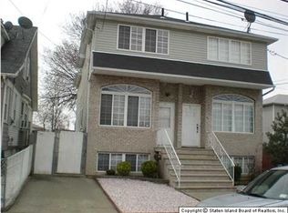 94 Beekman St, Staten Island, NY 10302