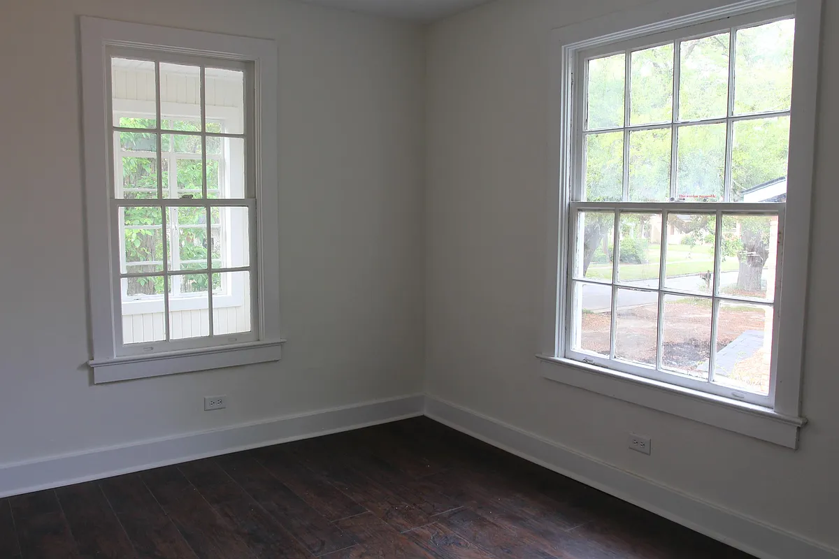 Building Photo - 709 W 2nd Ave #D