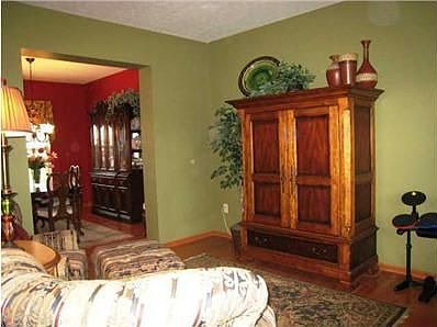 4th image of 6134 Clover Pl