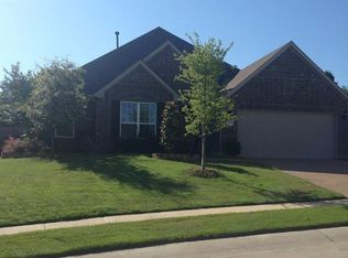 504 Peterhouse Dr, McKinney, TX 75071