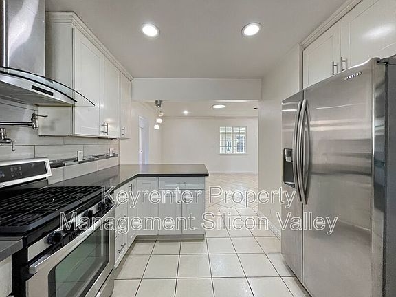 5th image of 3350 Denton Way