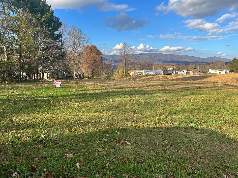 2nd image of Crestview Dr