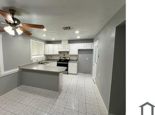 10434 Towne Oak Ln, Sugar Land, TX 77498