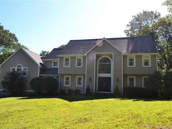 50 Silver Beech Road, Southbury, CT 06488