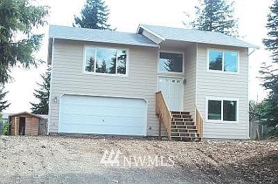 1st image of 10613 203rd Avenue E