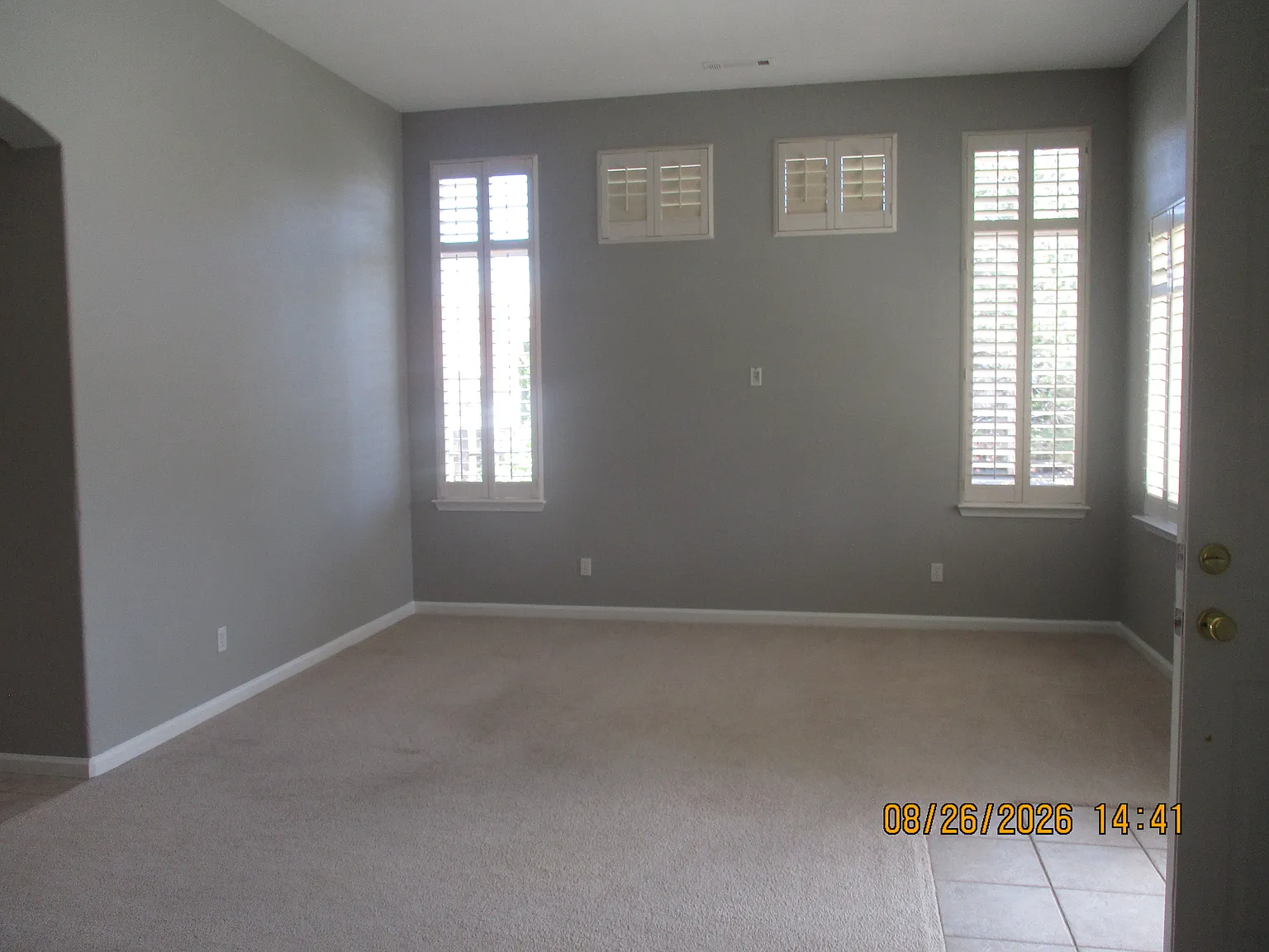 3 bed, 1861 sqft, $3,200 — Photo 3