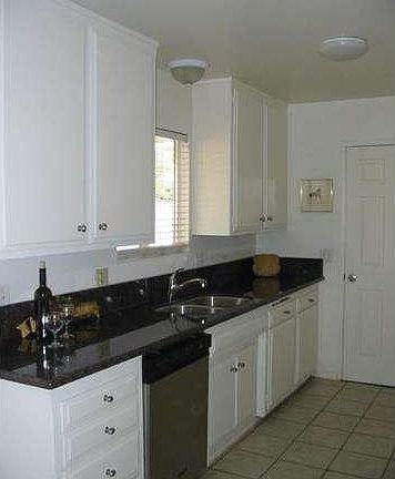 5th image of 755 Margaret Ave