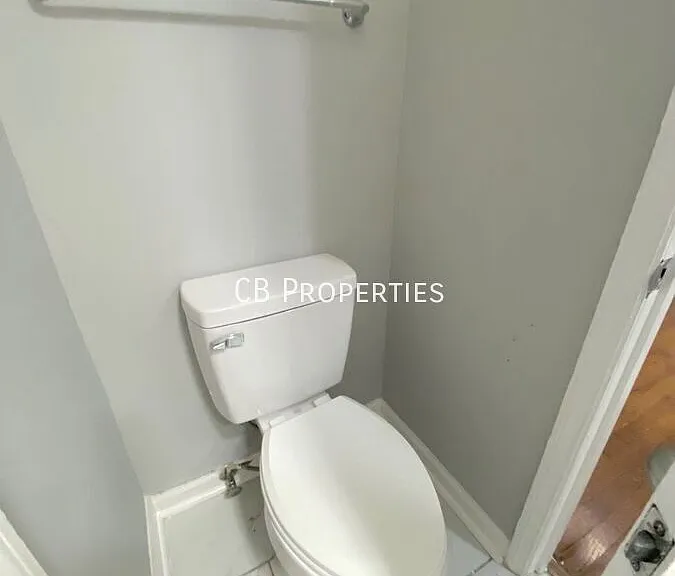 8282 Fayette Cv — Photo 12