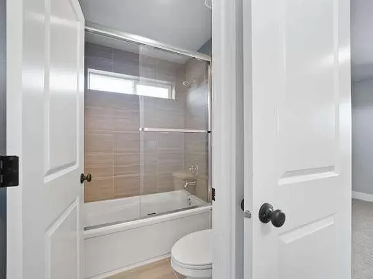 6636 SE 57th Ave — Photo 18