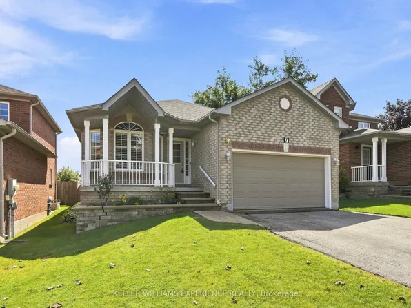 7 Stanley St, Barrie, ON L4M 6V2