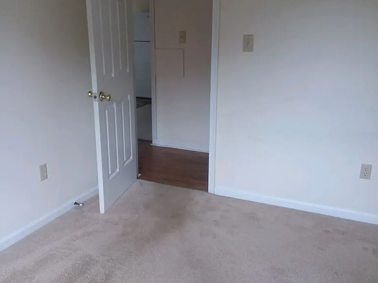 109 Observatory Ave — Photo 17