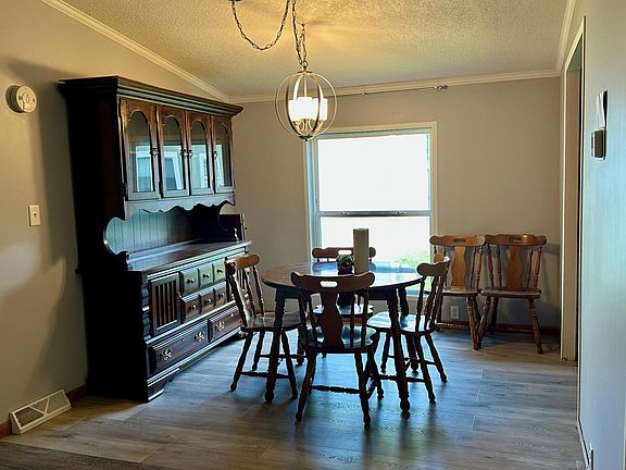 3rd image of 3206 90th Ln NE