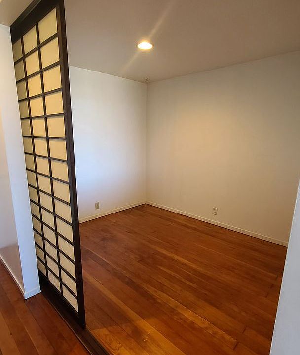 1st image of 111 Laidley St #1