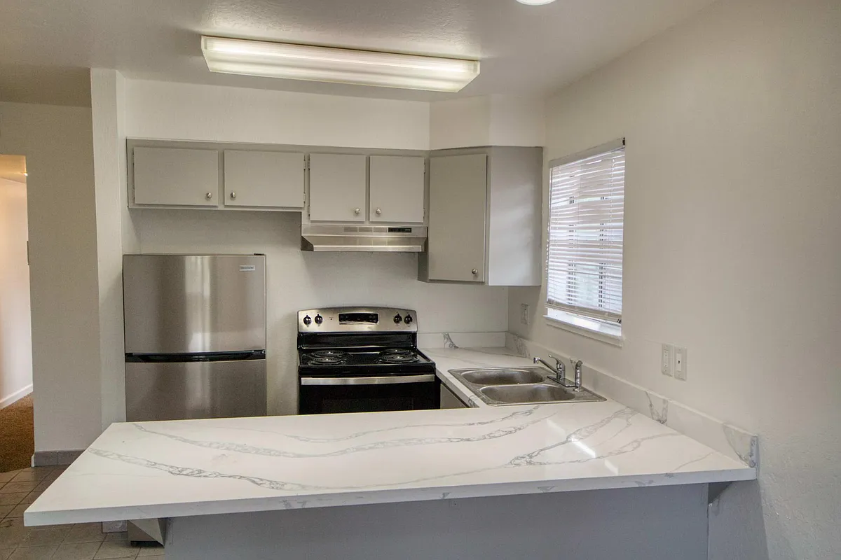 Building Photo - 1446 Model Way #1