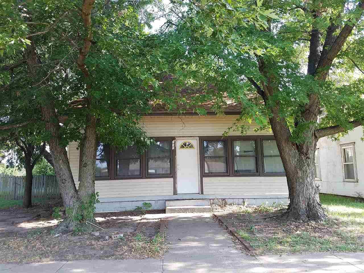 115 W Garfield St, Argonia, KS 67004 Zillow