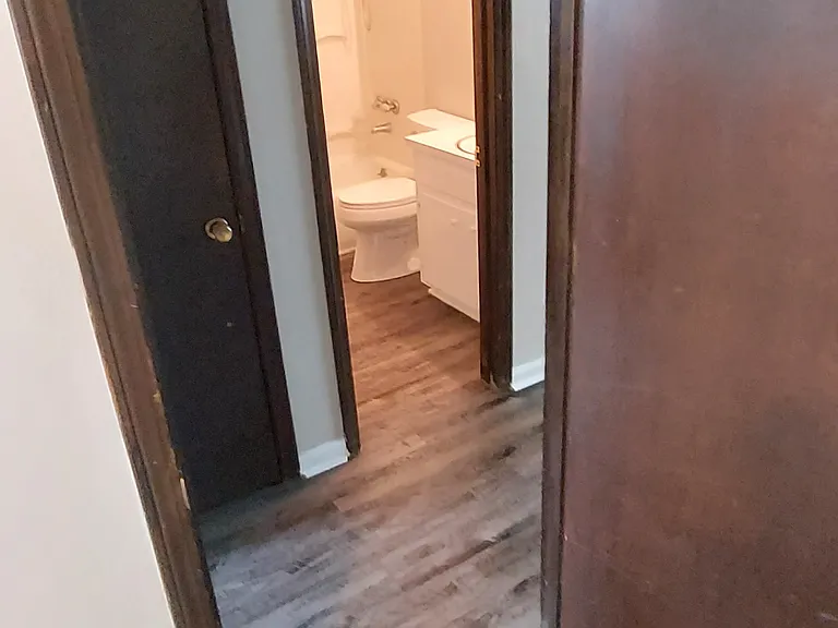 5725 Leavenworth Rd #8 — Photo 26