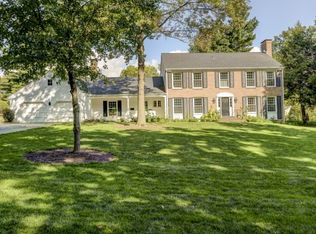 124 Southmoreland Pl, Decatur, IL 62521