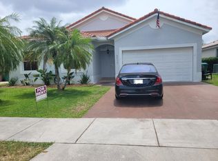 8836 NW 168th Ln, Miami Lakes, FL 33018