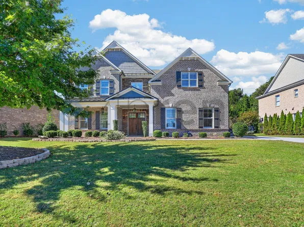 5820 Thoroughbred Way, Suwanee, GA 30024