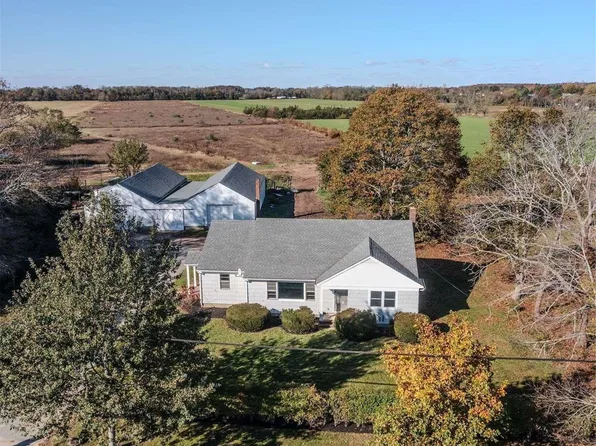 17905 Main Road, Mattituck, NY 11952