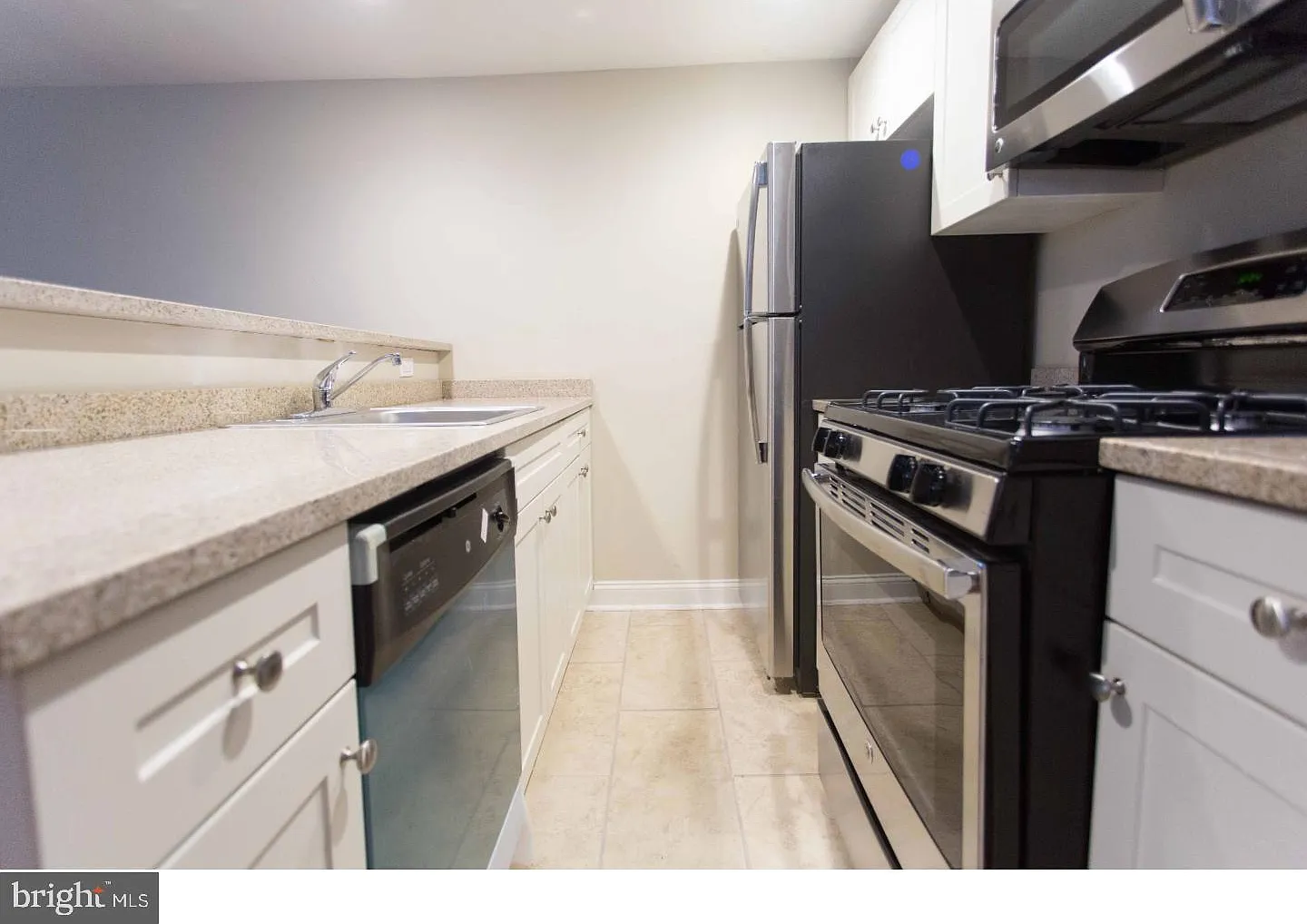 1 bed, 1.0 bath, 625 sqft, $1,745 — Photo 3