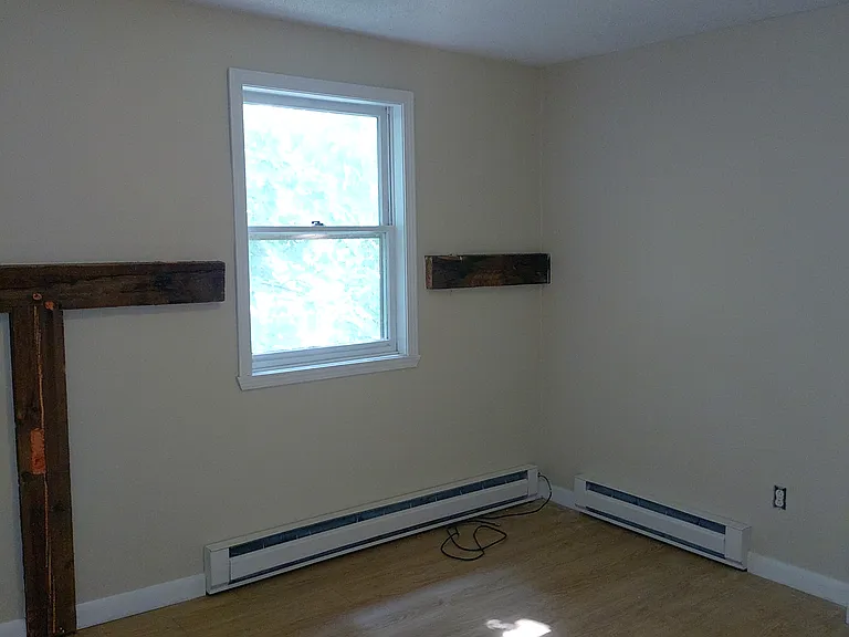 1102 Main St #1 — Photo 4