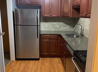 12 Stony Brook Dr APT C3, Glastonbury, CT 06033