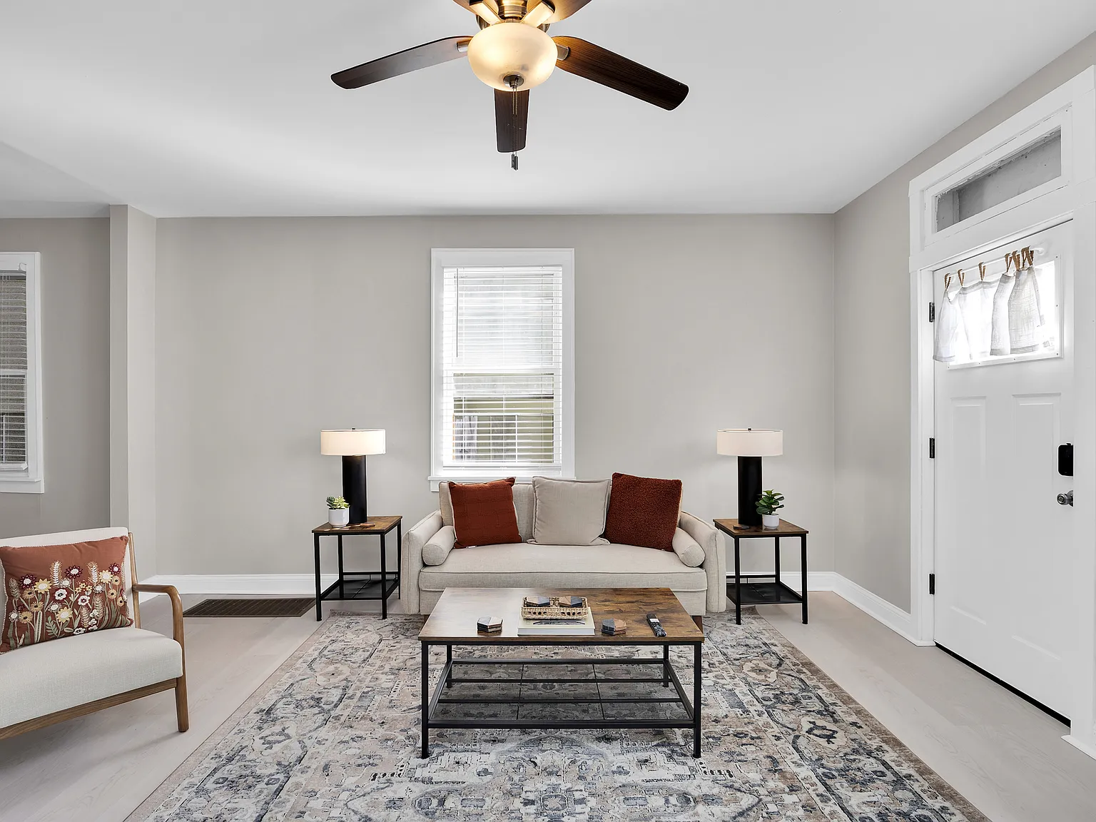 2 bed, 1.5 bath, 1374 sqft, $2,950 — Photo 3